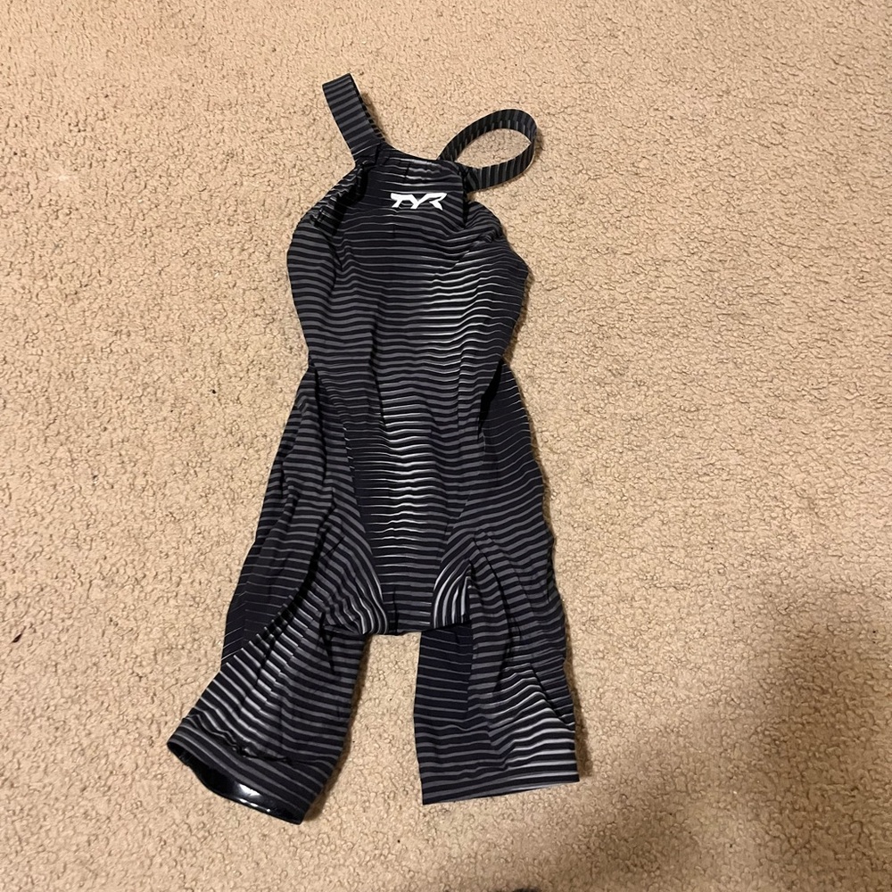 Brand new TYR knee suit size 24 open back